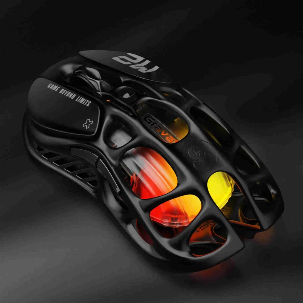 ⁦GRAVASTAR MERCURY M2 WIRELESS GAMING MOUSE - STEALTH BLACK⁩ - الصورة ⁦3⁩