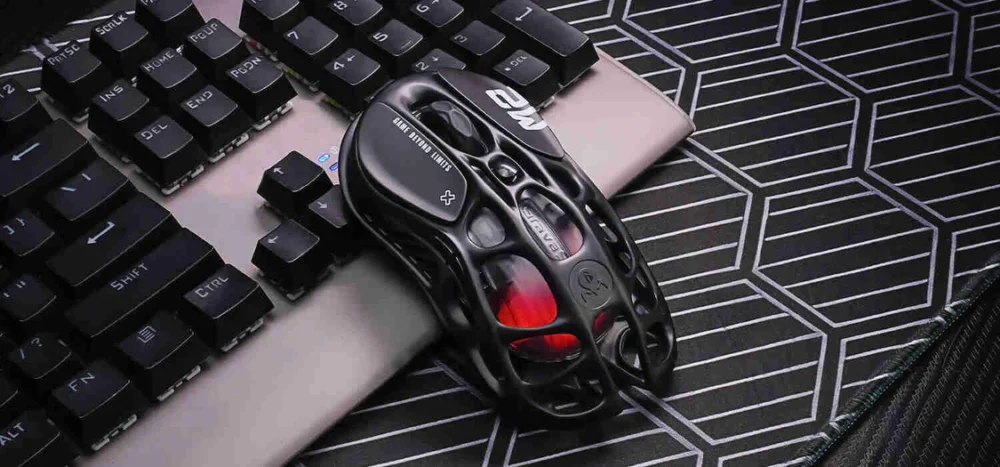 ⁦GRAVASTAR MERCURY M2 WIRELESS GAMING MOUSE - STEALTH BLACK⁩ - الصورة ⁦4⁩