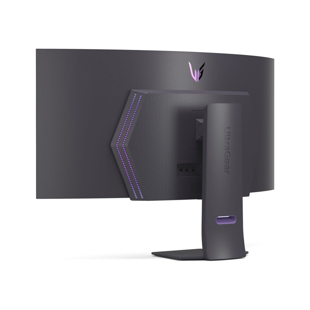 LG UltraGear 45GS95QE-B 45" UWQHD OLED 240Hz 0.03ms HDMI 2.1 Curved Gaming Monitor - Image 3